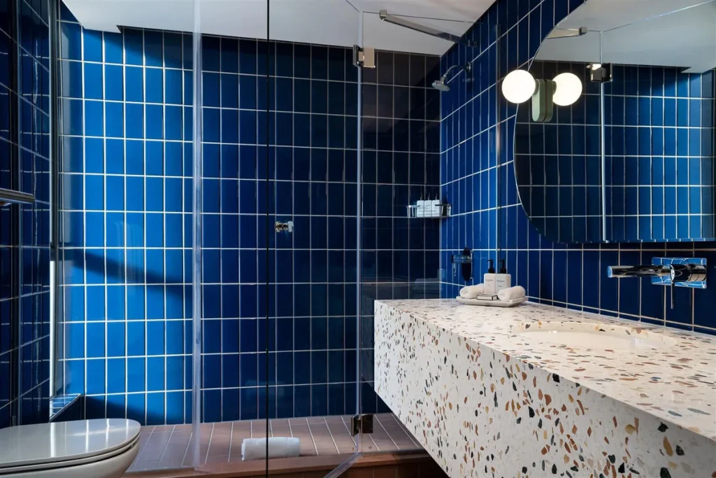 Sea Point — The Home Superior